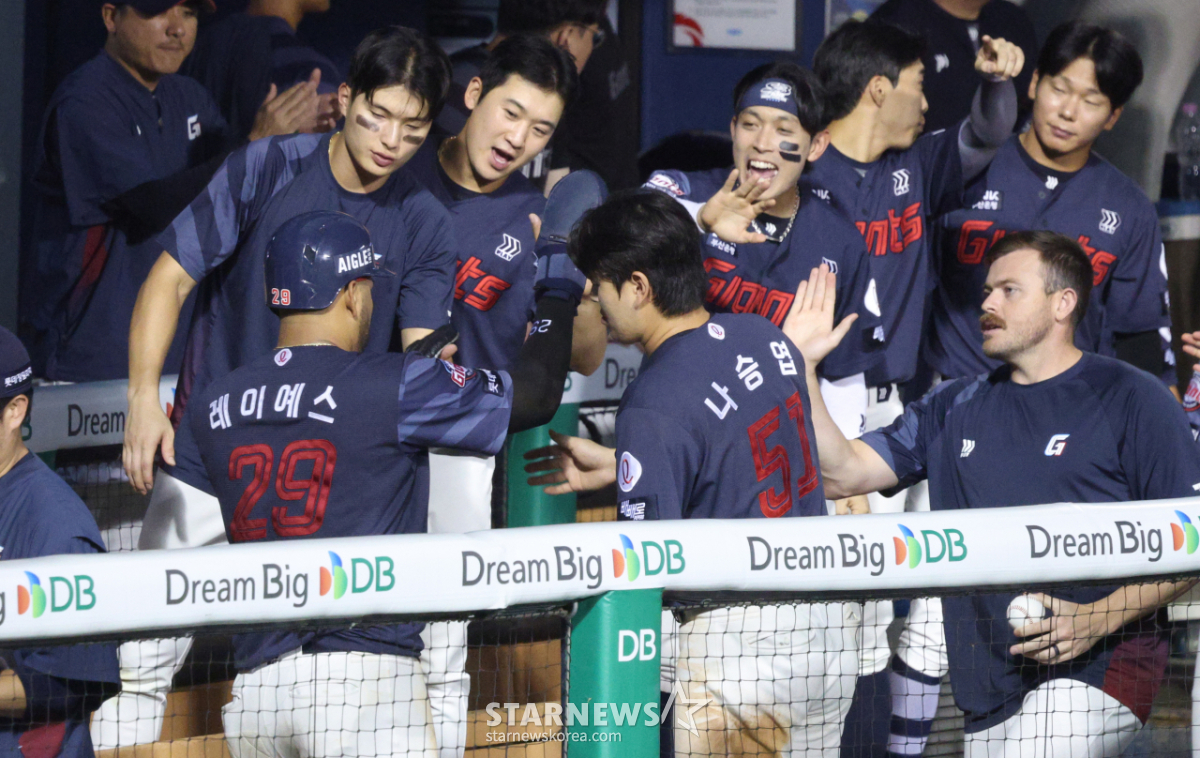 [포토] 3안타 레이예스 '투데이 럭키가이'