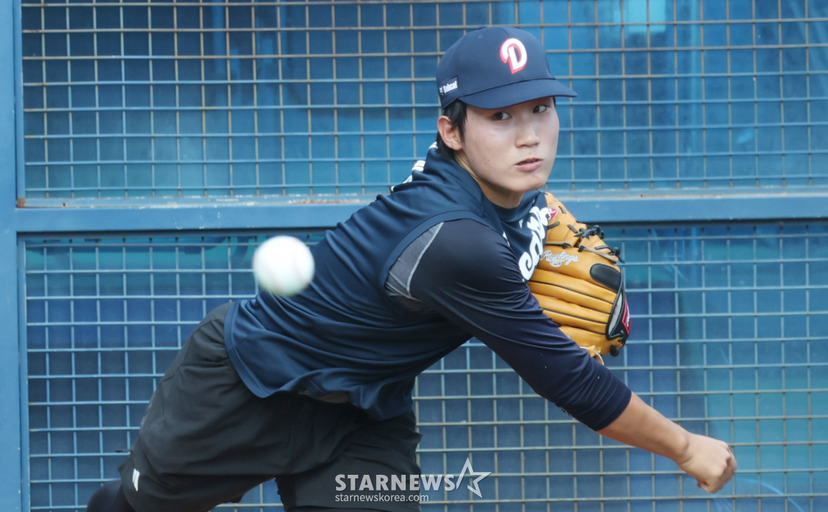 [포토] 스물 둘 김한중, 두산의 미래 아니던가