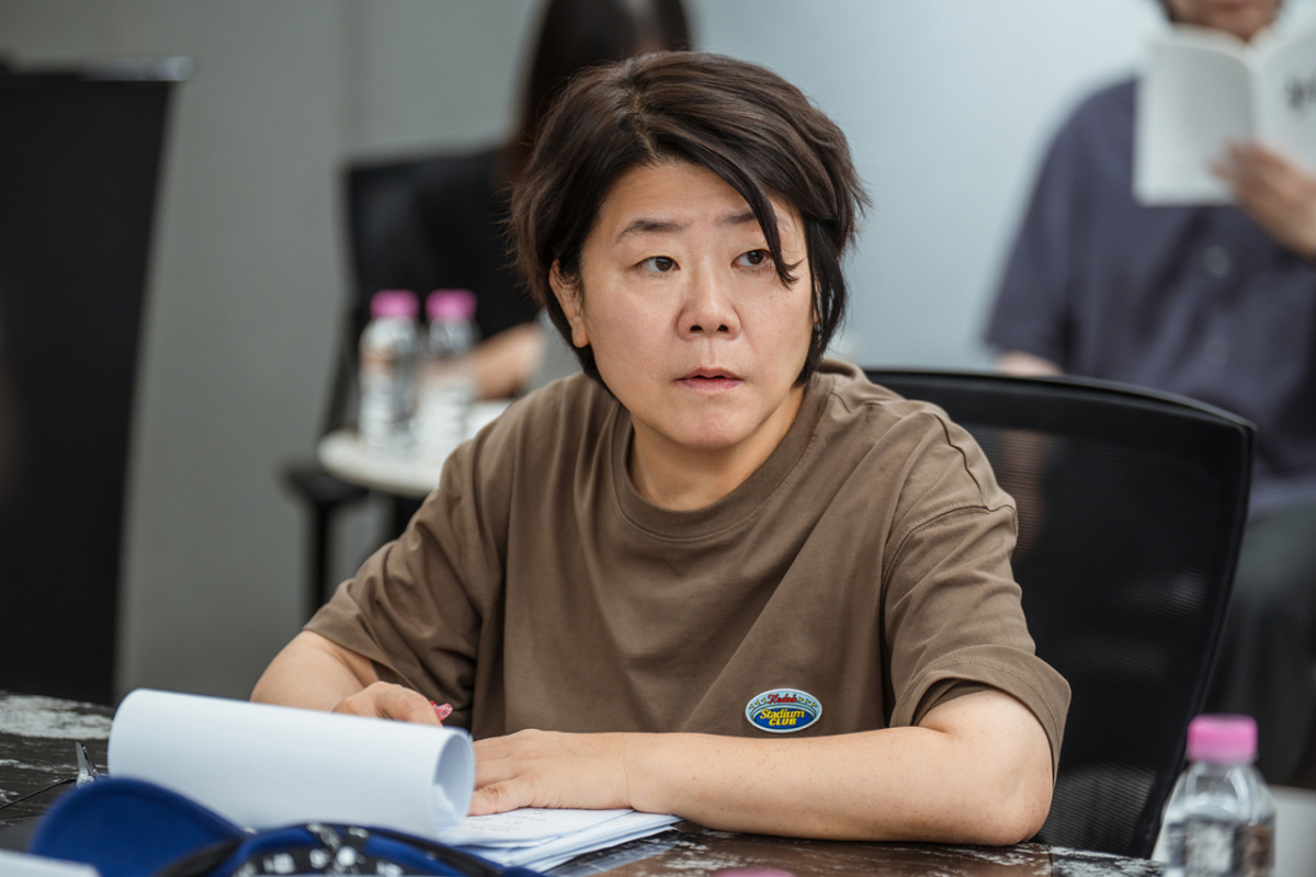 '할매' 이정은, 70대 할머니로..김무열 손잡고 손자 위해 복수 [공식]