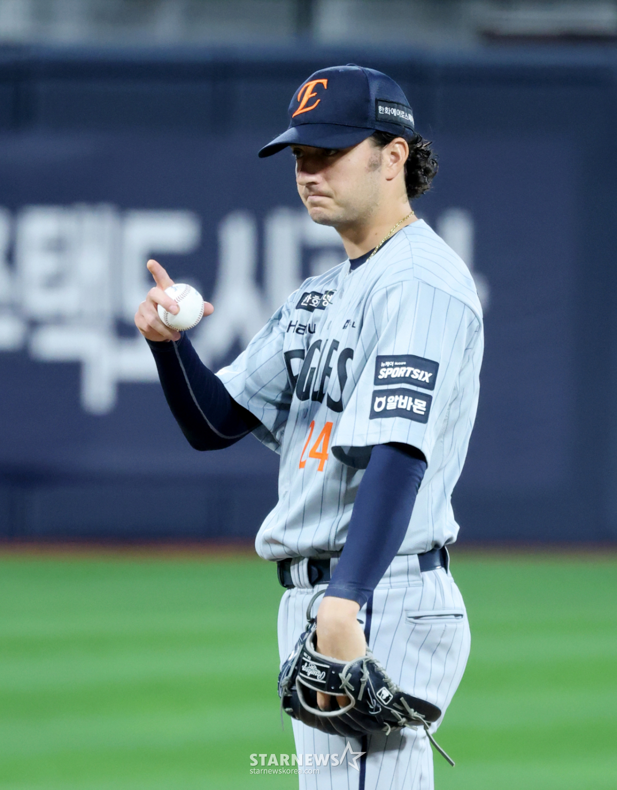 [한번에쓱]KT 대니엘과 선발대결 '오늘 마법은 안통할겨!' 한화 화이트
