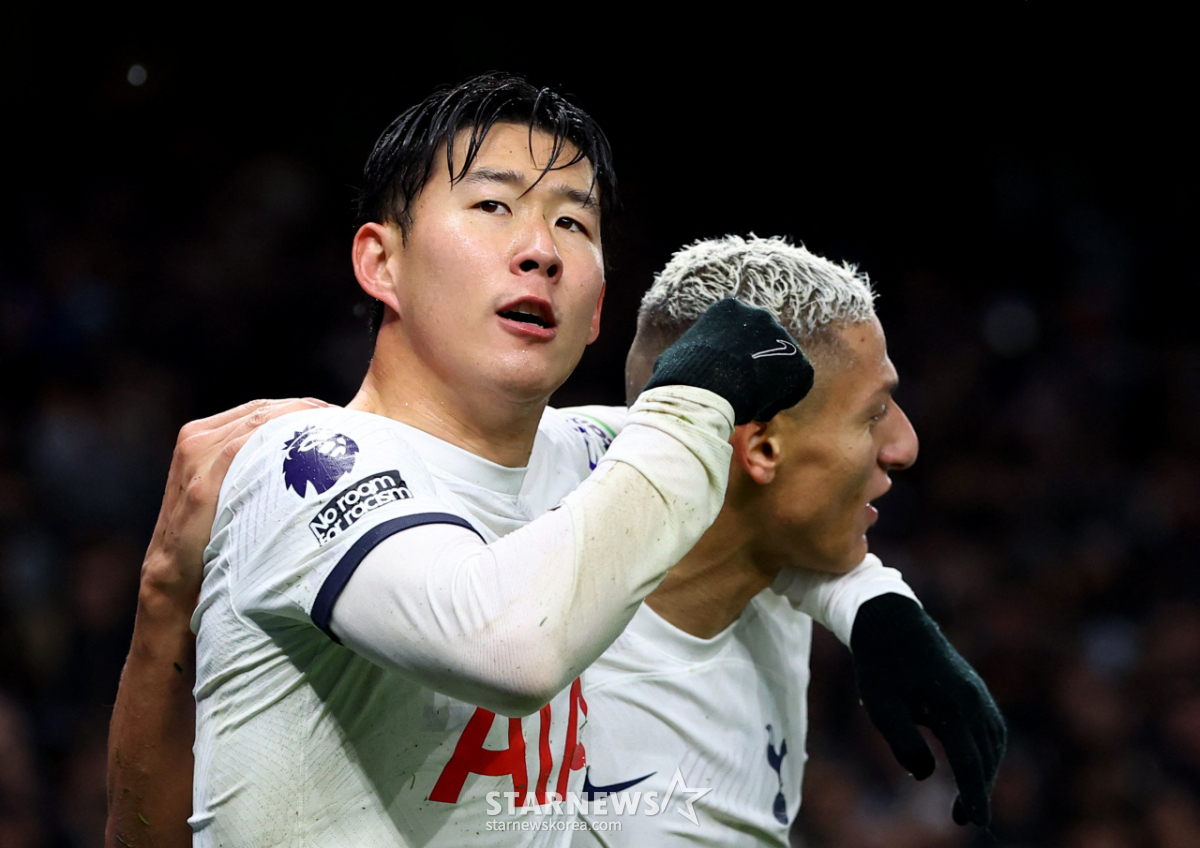'손흥민이 그렇게 아꼈는데' 굴욕적 명단 제외 오피셜, 토트넘 떠나지도 못한 히샬리송 "EPL 이적 불가능한데..."