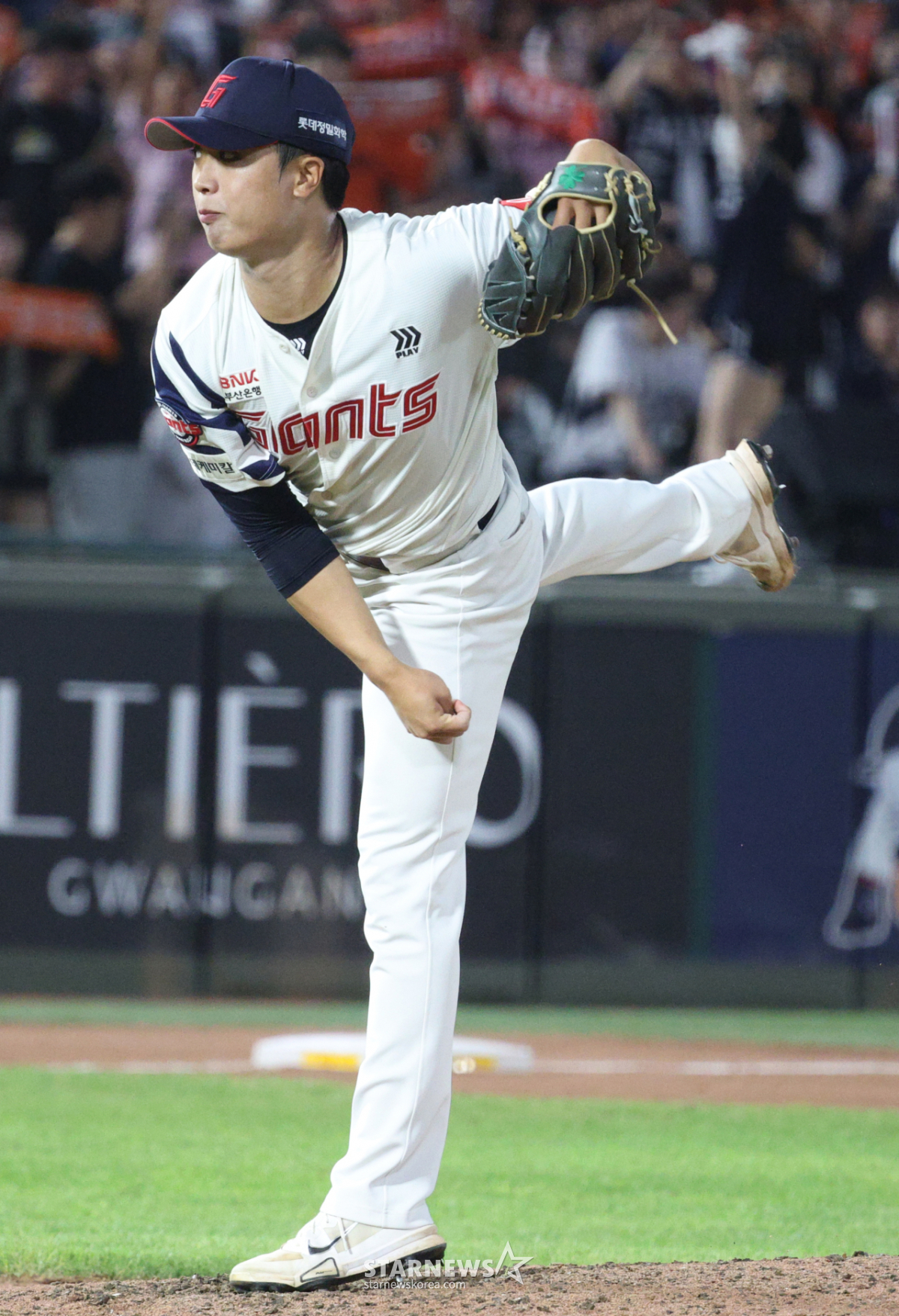 [포토] 박정민 '더 강해진 구위'
