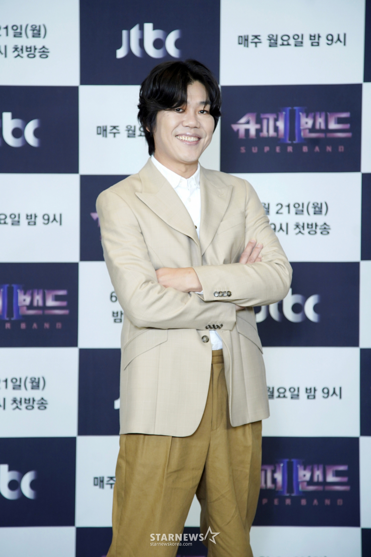 '컨디션 난조' 이상순, 8일째 생방송 불참..안테나도 "답변 아직"[종합] - 뉴스 썸네일 이미지
