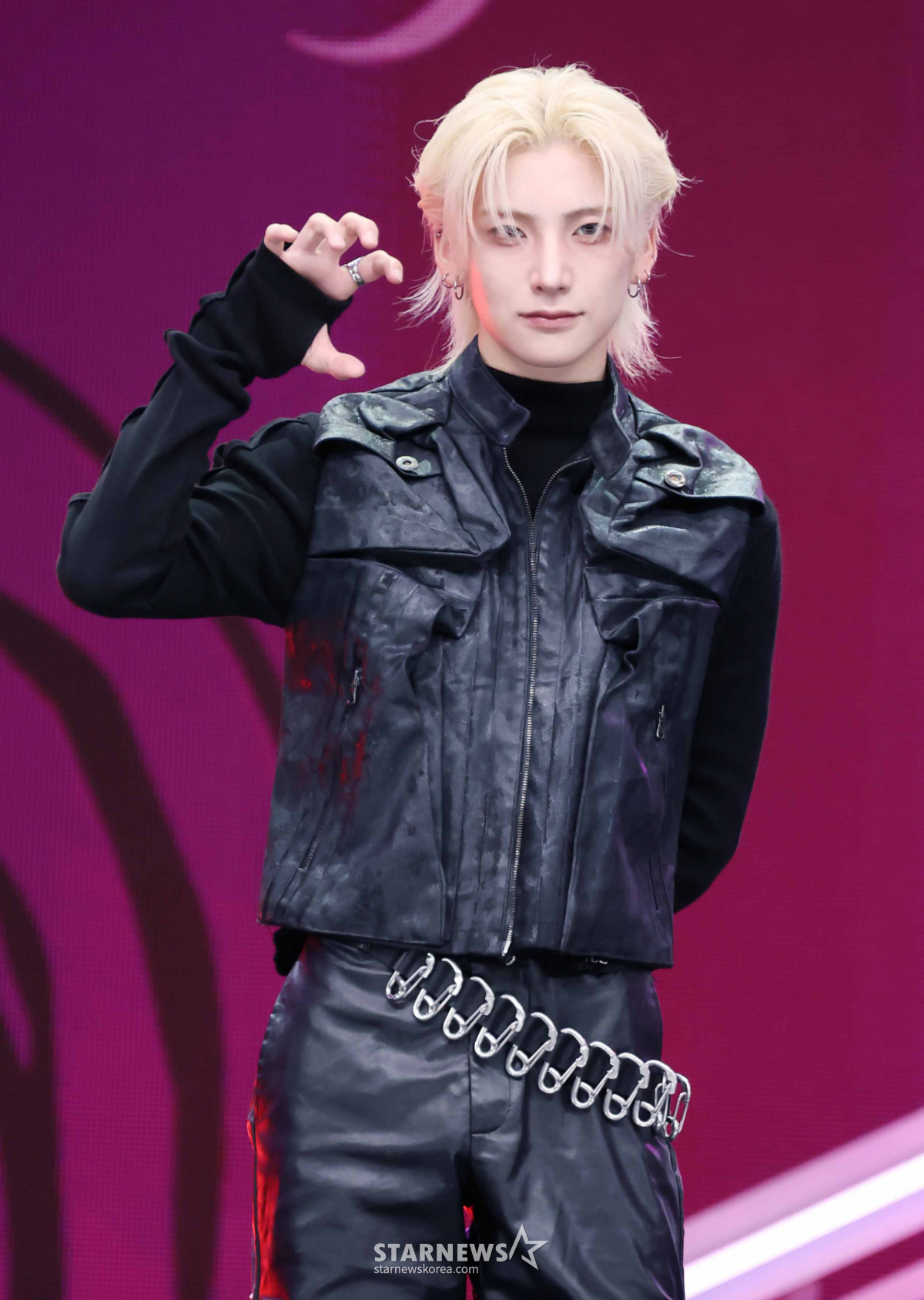 And Team Yuma "Lovely Wolf" [???Photo]