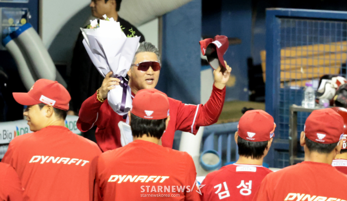SSG의 시즌은 아직 끝나지 않았다 "앞으로 랜더스가 팬 여러분께 자랑이자 자부심이 될 수 있도록..." 200승 사령탑의 '진심'