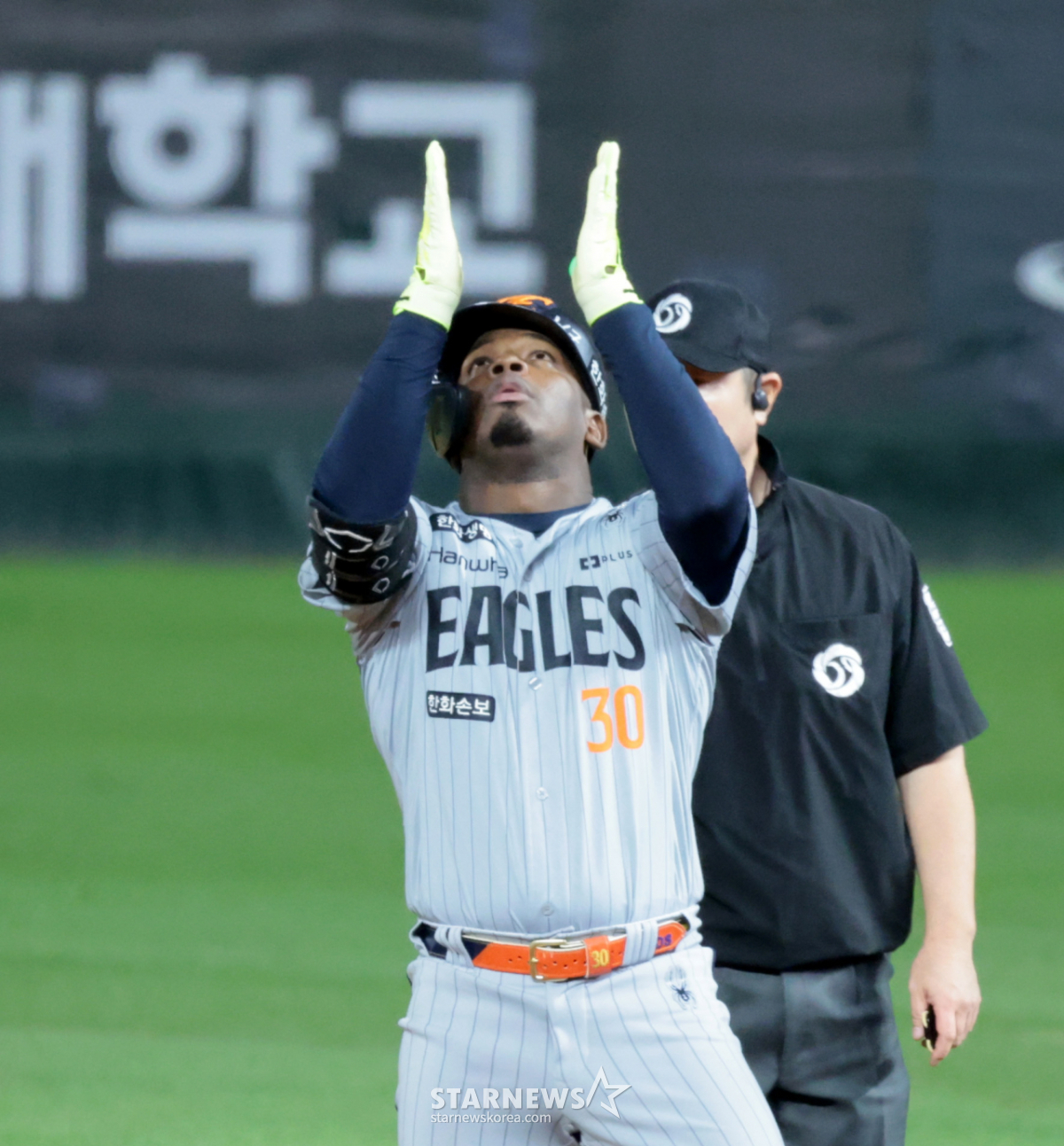 [포토] '7회초 2루타로 포문 연' 페라자
