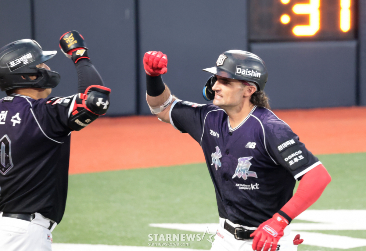 [포토]'느낌이 오더라고요!' 투런포 힐리어드