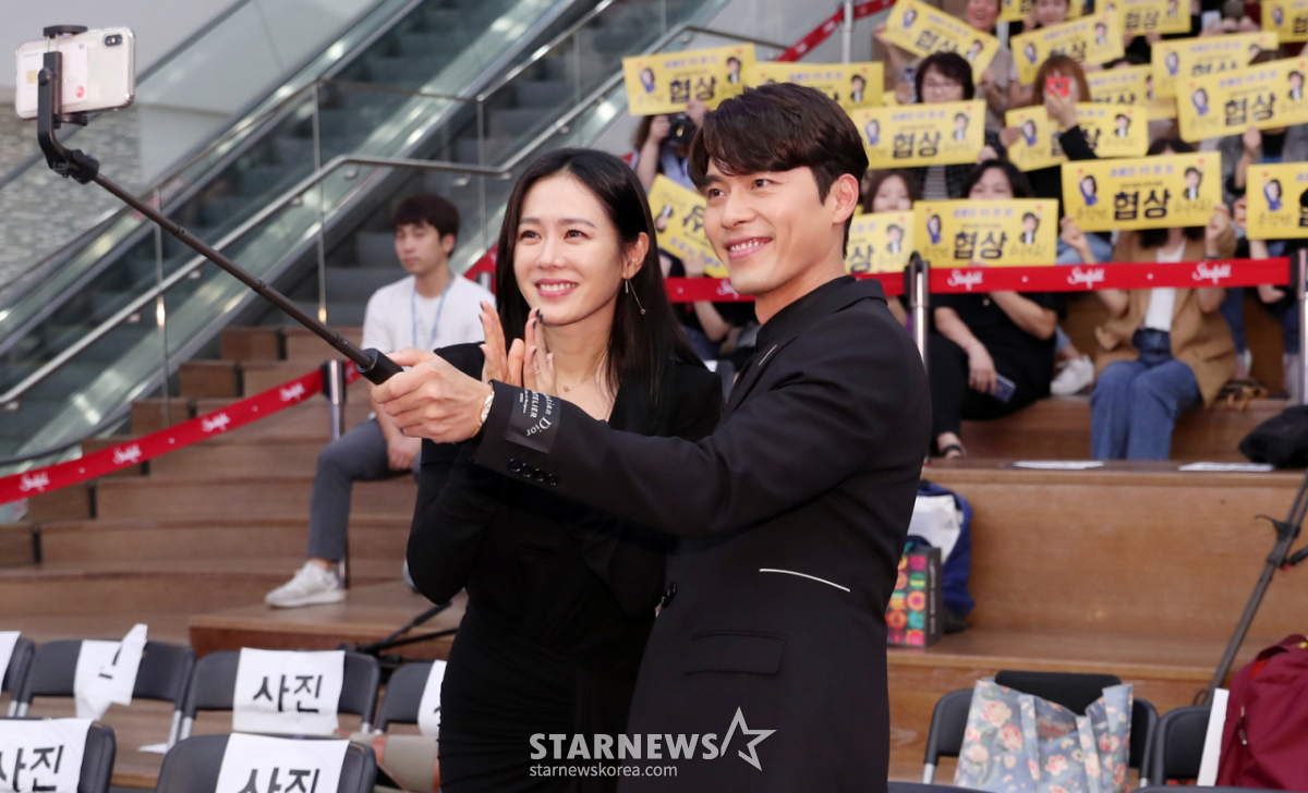 '현빈♥' 손예진, 내 새끼 자랑이 쑥스러운 엄마.."아들, 밖에 다니기 힘들겠다" [스타이슈]