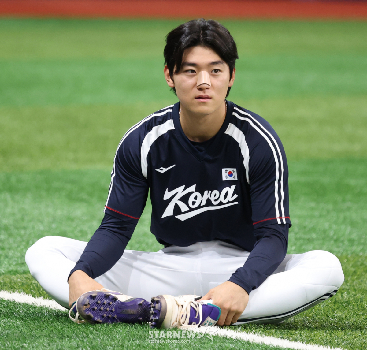 [포토] 김도영이 시선이 머무는 곳은?