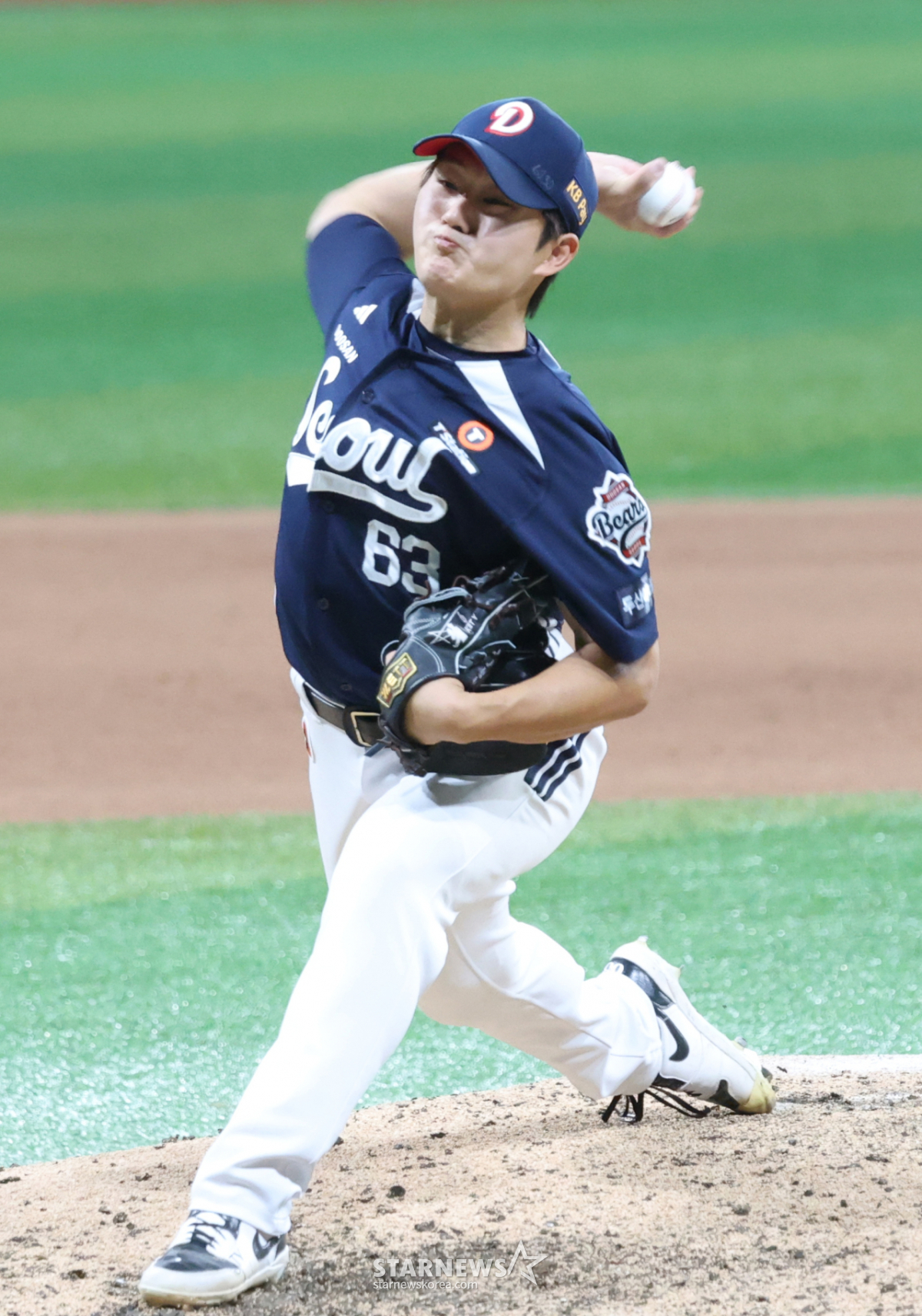 [포토] 김택연, 전력을 다해
