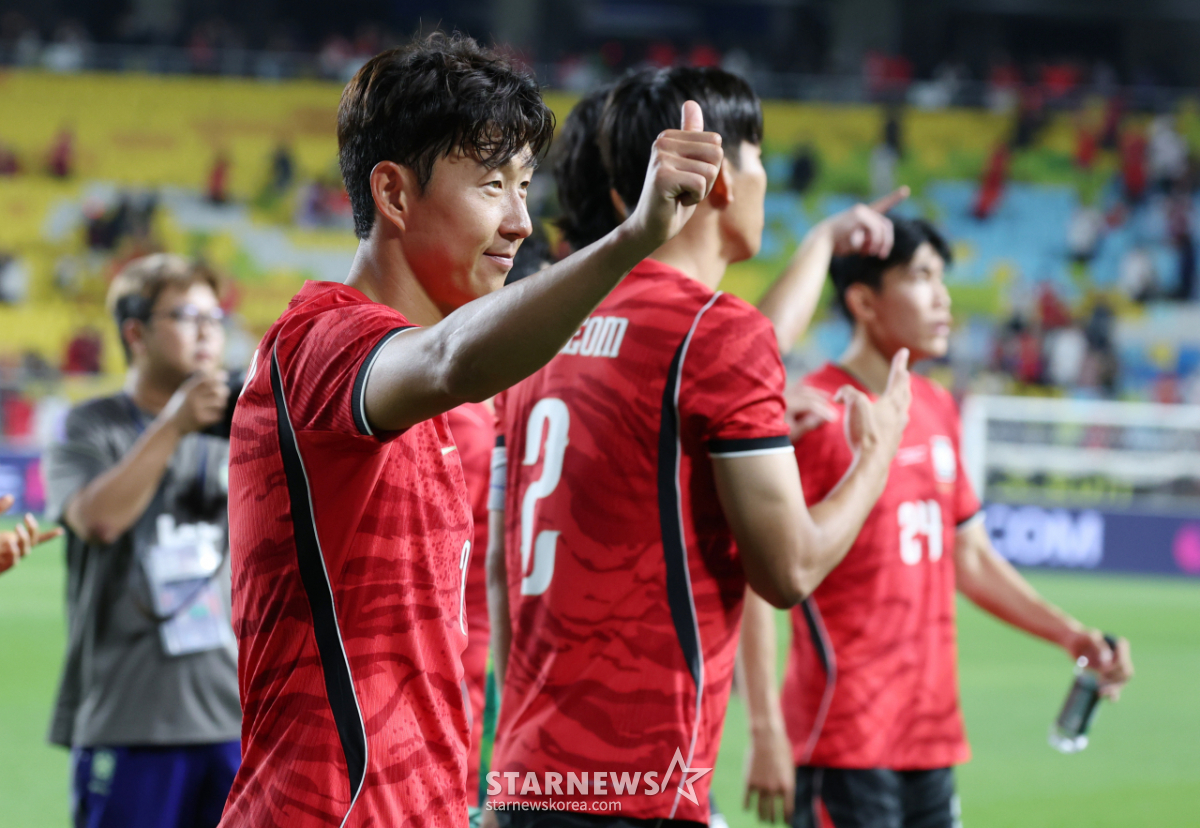 [포토] 손흥민 'K-축구 엄지척'