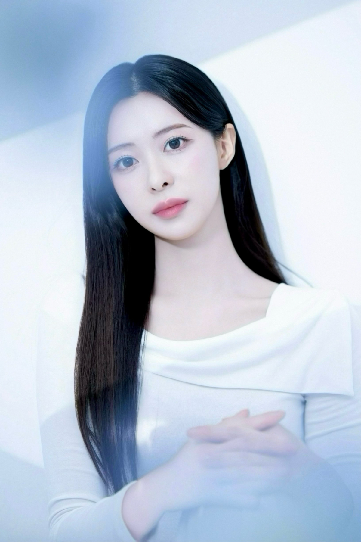 '韓 야구 레전드' 김태균의 티케이오시비 '전격 영입 발표' 이유빈 아나운서·황현홍 크리에이터와 손잡았다