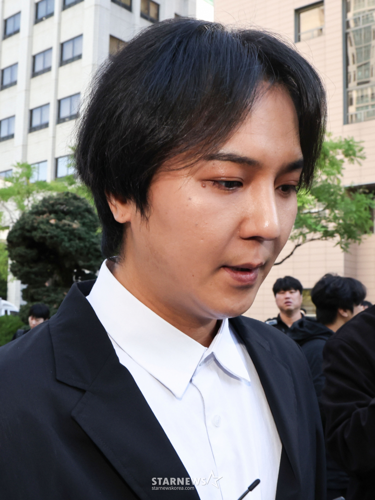 [공식]송민호 102일 재복무 결정 아니었다..병무청 "판결 확정돼야"