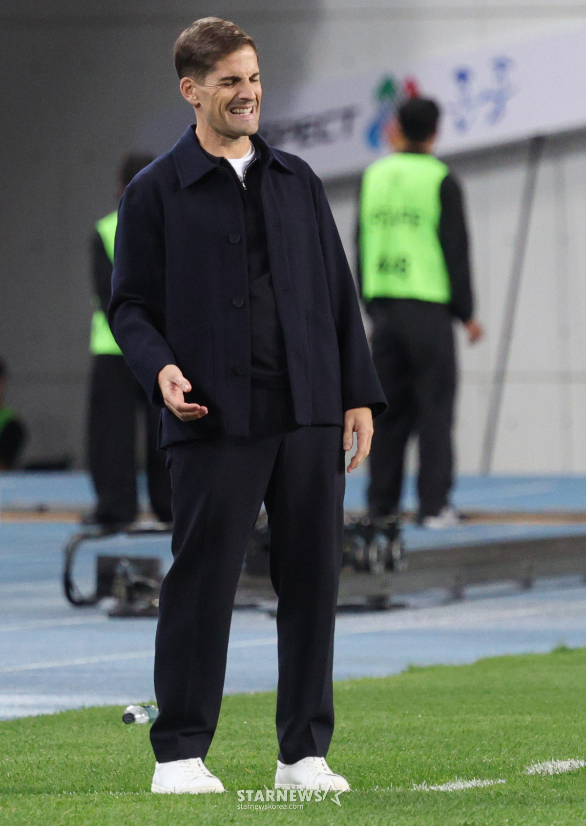 [포토] 모레노 감독 '아깝다'