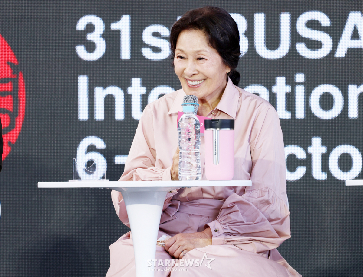 김혜자, 반갑습니다[★포토]