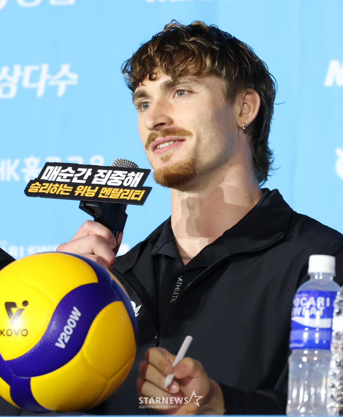 [포토] 리누스 '길고 짧은 건 대봐야'