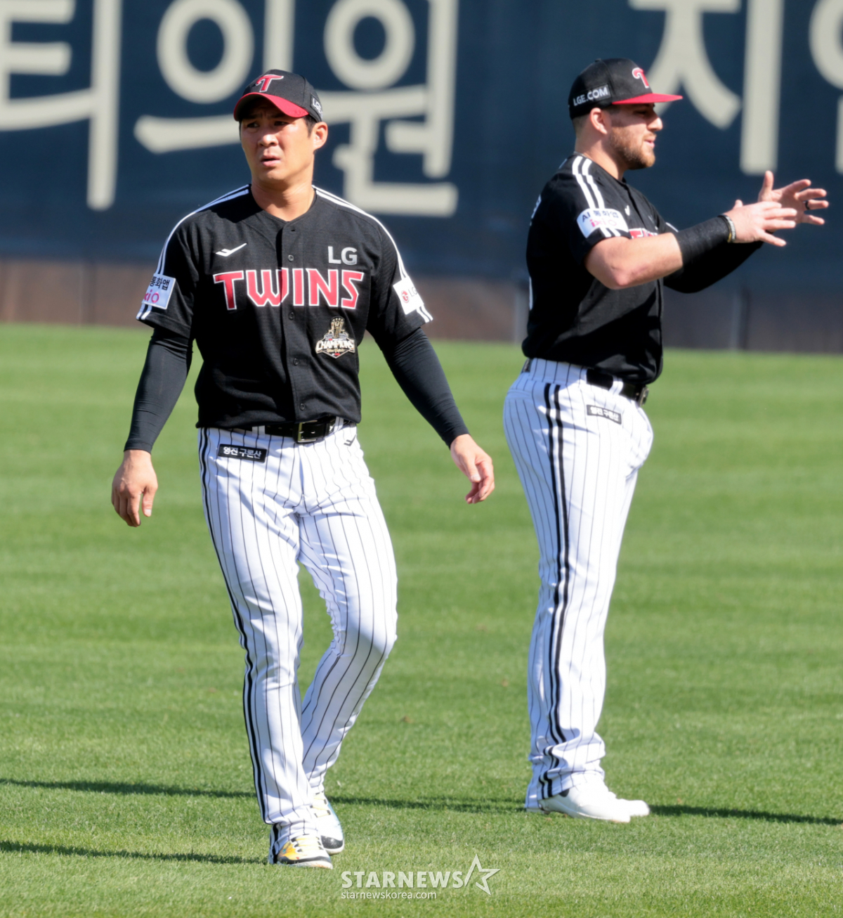[포토] '기아와의 1차전 준비하는' 오지환