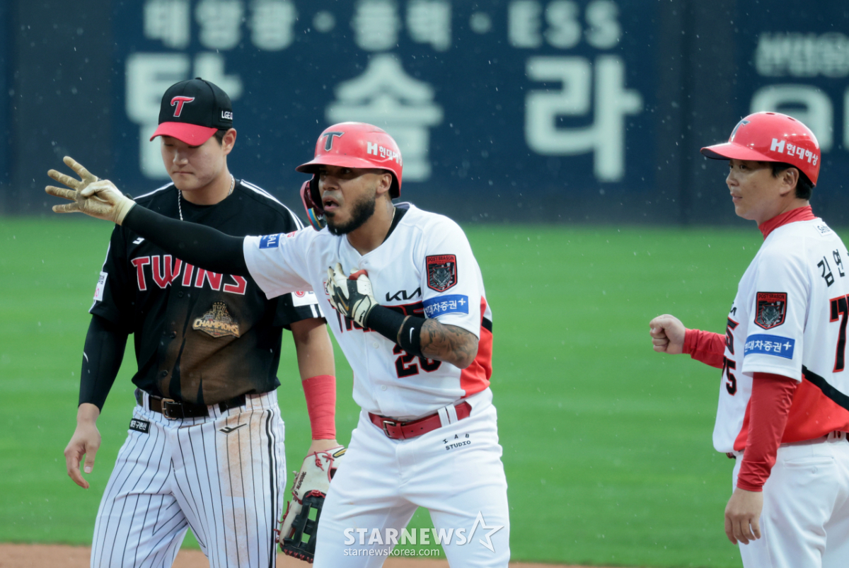 [포토] '선제적시타' 카스트로