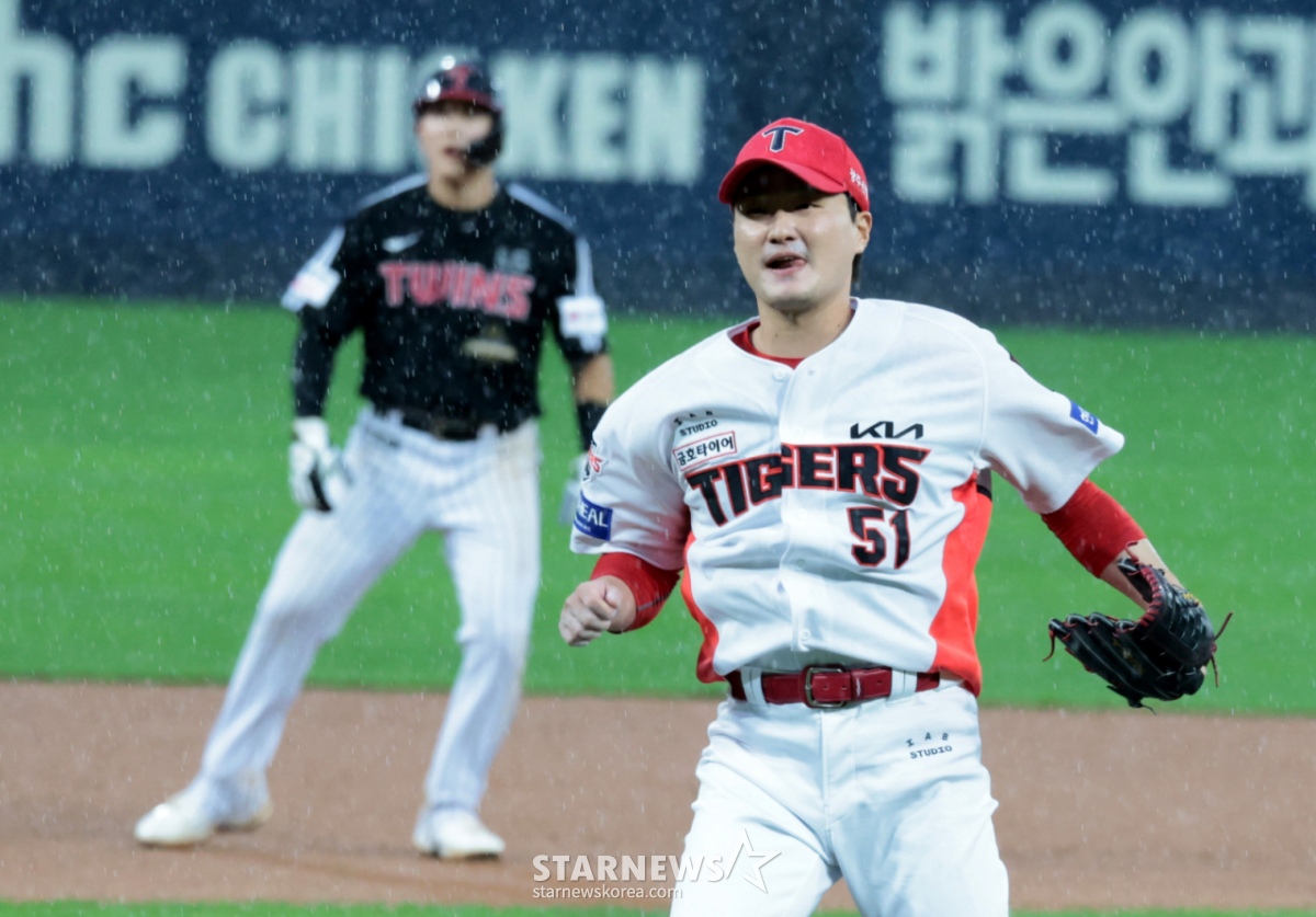 '전상현 연이틀 4아웃 SV' 2연승 KIA도 불안감 있다... '7⅔이닝 1실점' LG 불펜이 찾은 반격의 실마리 [준PO3]