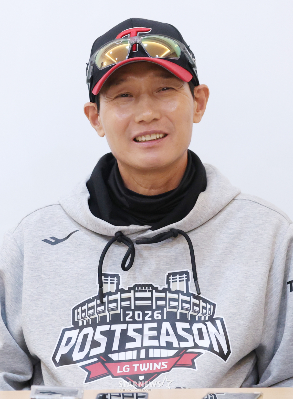 [포토] 염경엽 감독 '하늘에 맡겨야죠'