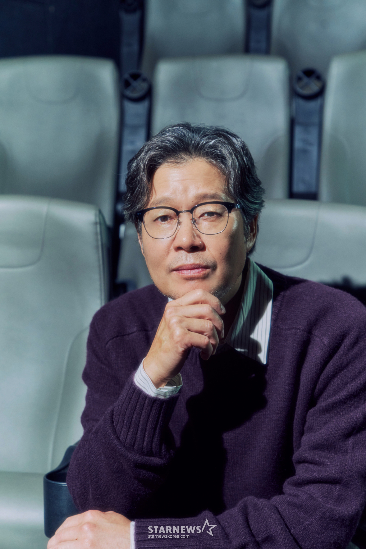 유재명, 유재석보다 1살 동생…'노안' 언급에 솔직한 심정