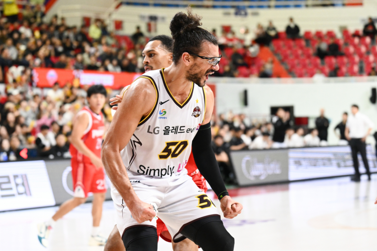 '무려 34리바운드' 마레이 KBL 새역사, 역대급 골밑 장악... LG, 88-83 모비스 격파
