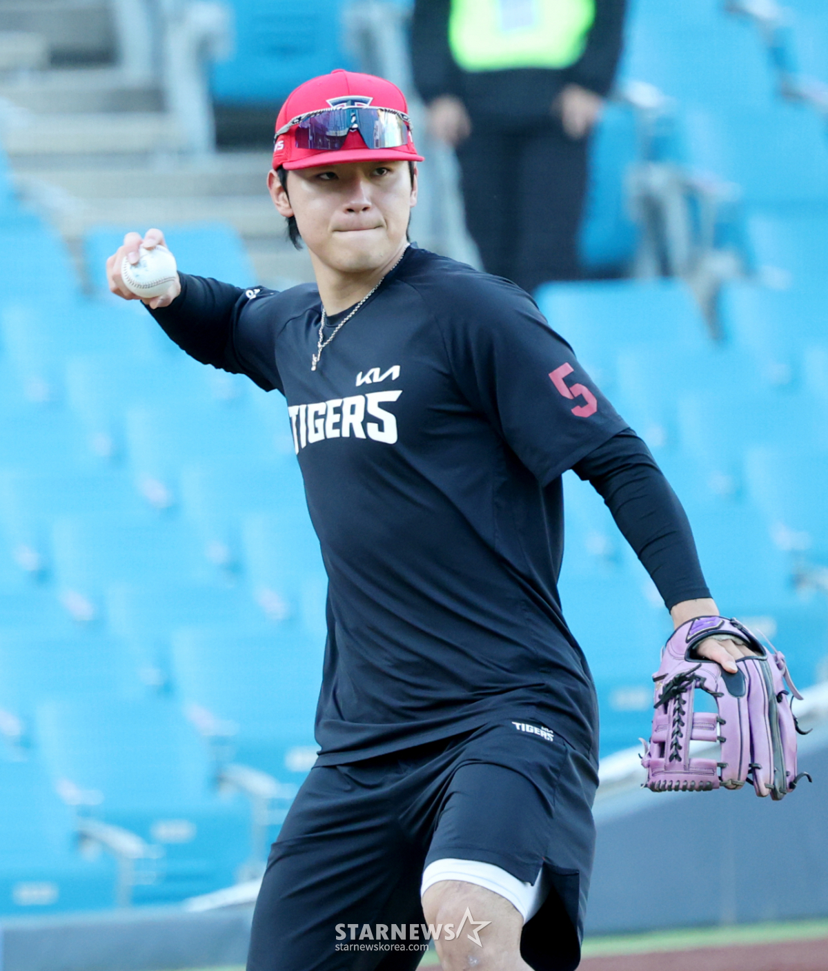 [포토] 김도영 '수비가 승부를 가른다'