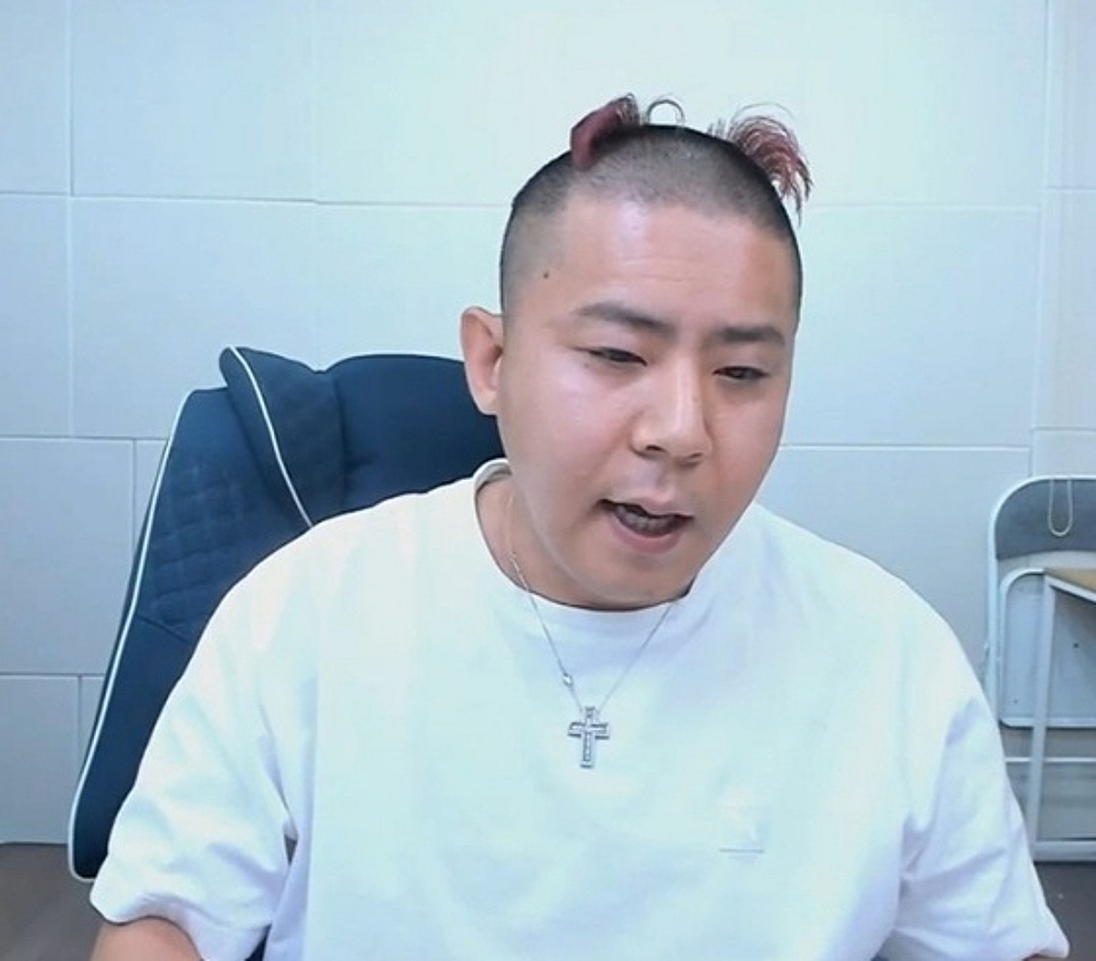 "원정도박 자수할 것" 철구, 일주일에 10억 탕진→불법사채 고백 '충격' [스타이슈]