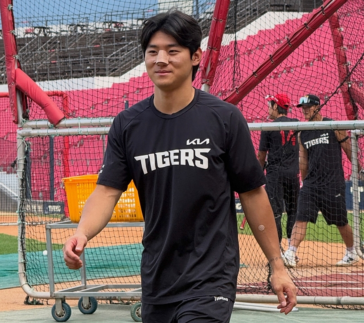 '40홈런 후 치명적 부상' 김도영, 오늘(11일) 퇴원 후 팀 합류→광주서 컨디션 회복... AG 정상 참가 가능할까