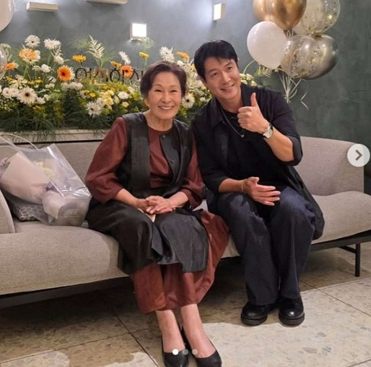 "연기 인생 65주년, 여전히 찬란하게"...84세 김혜자 향한 후배의 찬사