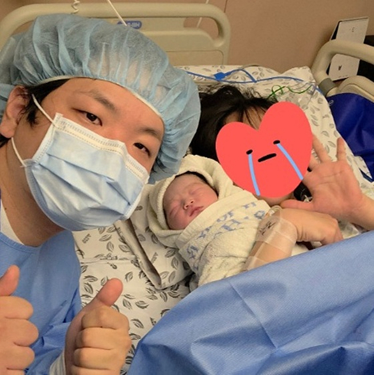 곽튜브, 아빠 됐다..아들 얼굴 공개 "♥와이프 많이 닮아"