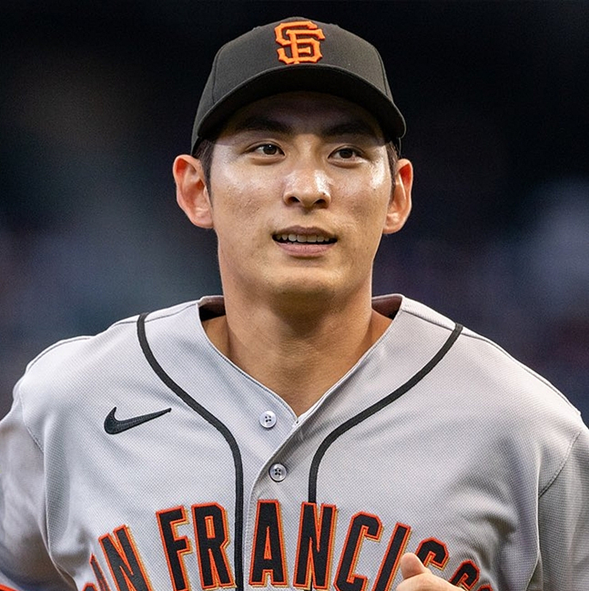 "LEE, 계속 잘 치길!" 이정후가 맹타 비결로 직접 언급한 '美 타격왕' 동료, 흐뭇하게 웃기만 한 이유