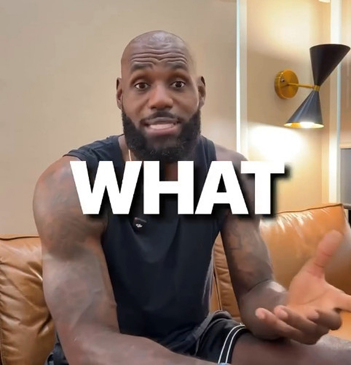 르브론, 국가 연주 중 '골프 스윙' 황당 기행... 트럼프 대통령 "수치스럽다" 비난→NBA 선배도 "선 넘었다" 한숨