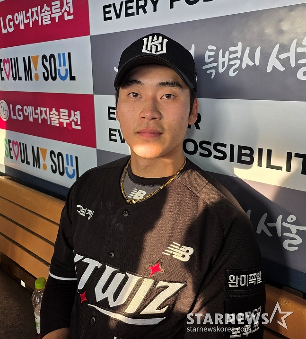 "(LG에) 안 맞을 자신 있었다" 통산 ERA 8.37 유일한 천적에 이틀 연속 SV, 국대 마무리 자신감 어디서 나왔나