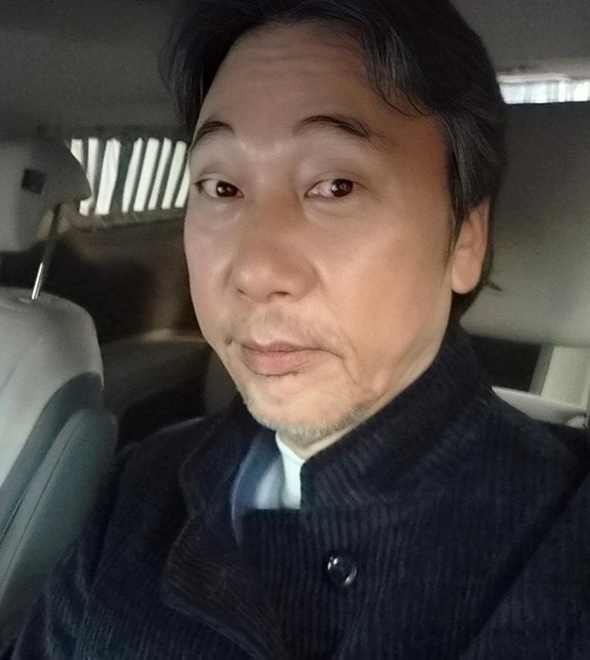 이문세, 백내장 수술 후 '눈 건강' 확인…아내에 애정 표현