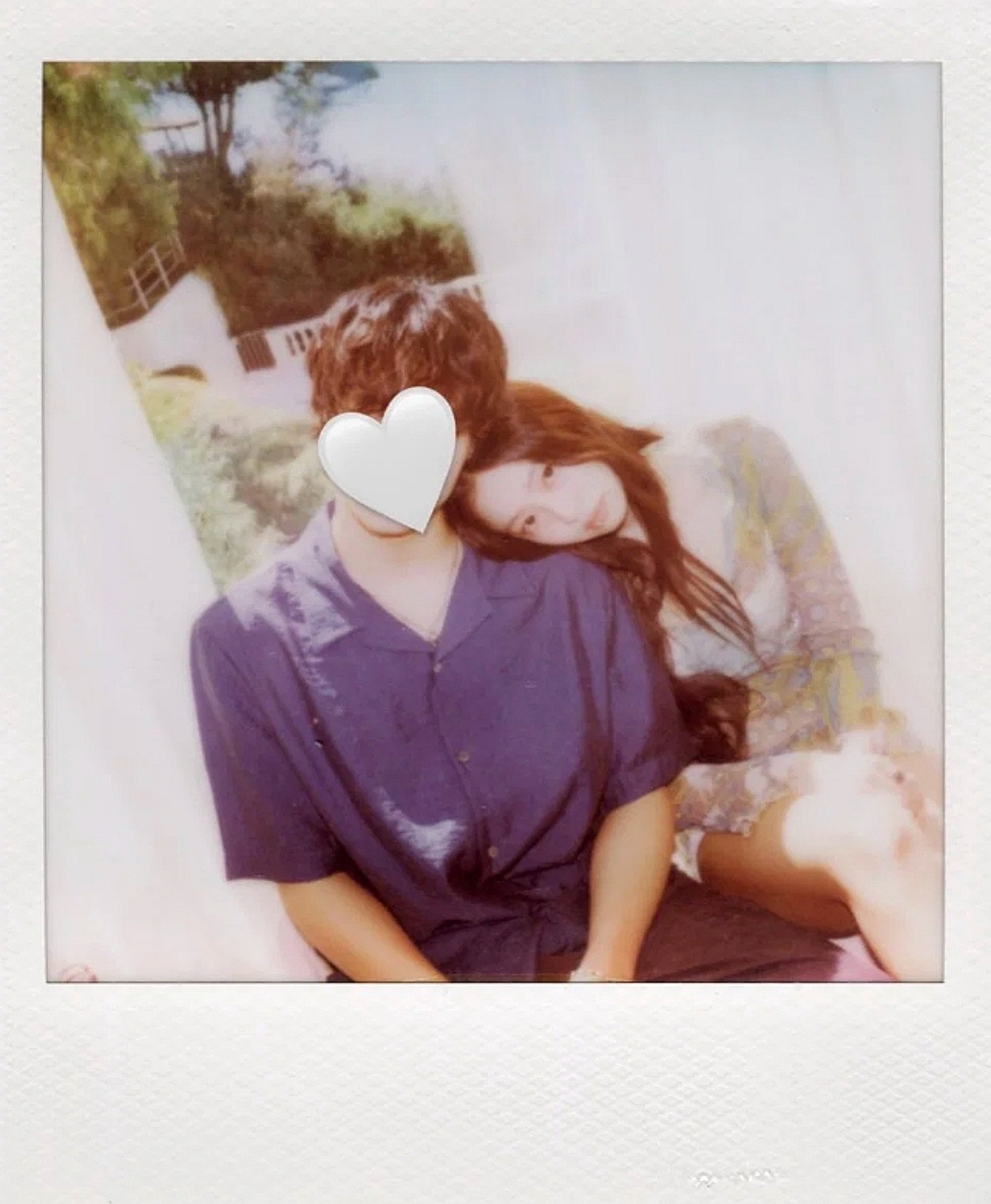 블랙핑크 제니, ♥로 얼굴 가린 남성과 다정..직접 올린 사진 [스타이슈]