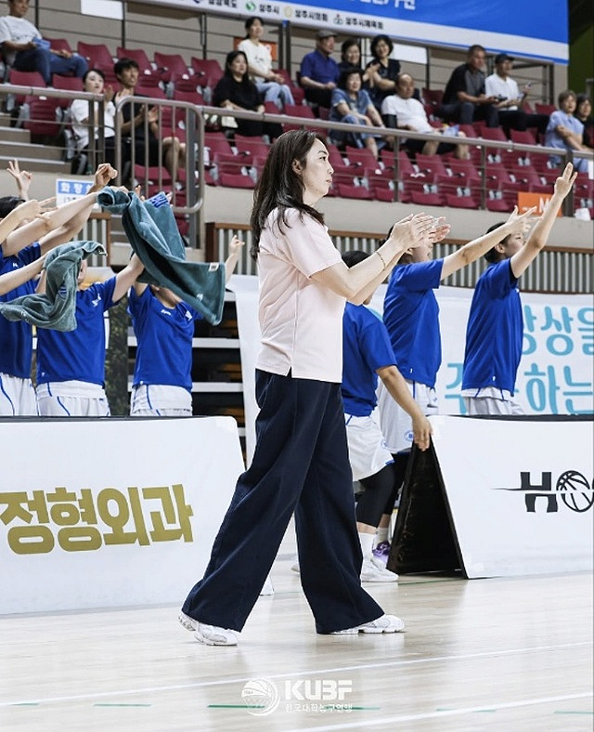 [인터뷰] '2전 3기' 마침내 정상, 4쿼터 역전극이 대견한 백지은 감독... "모두가 만들어낸 우승"