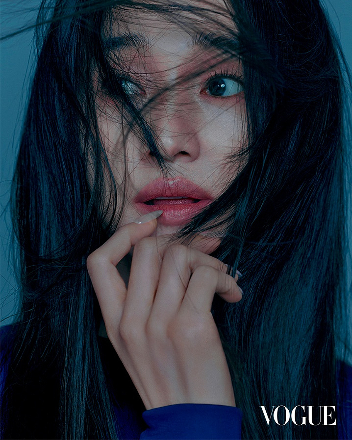 머리 풀어헤쳐도 드레수애..수애, 4년 공백 끝 공식 활동 [화보]