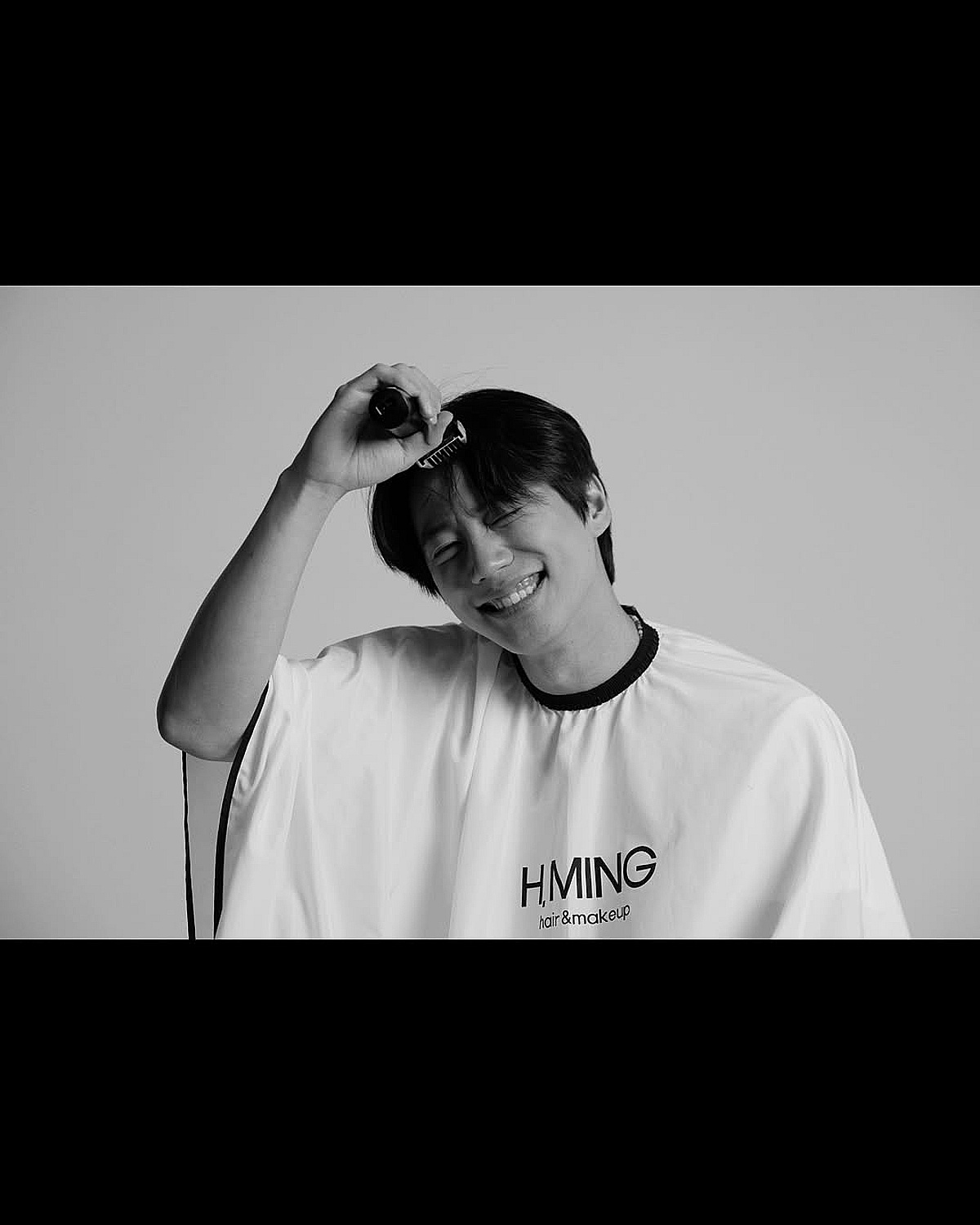 이준영, 오늘(21일) 현역 입대..셀프 삭발 현장 포착 [스타이슈]