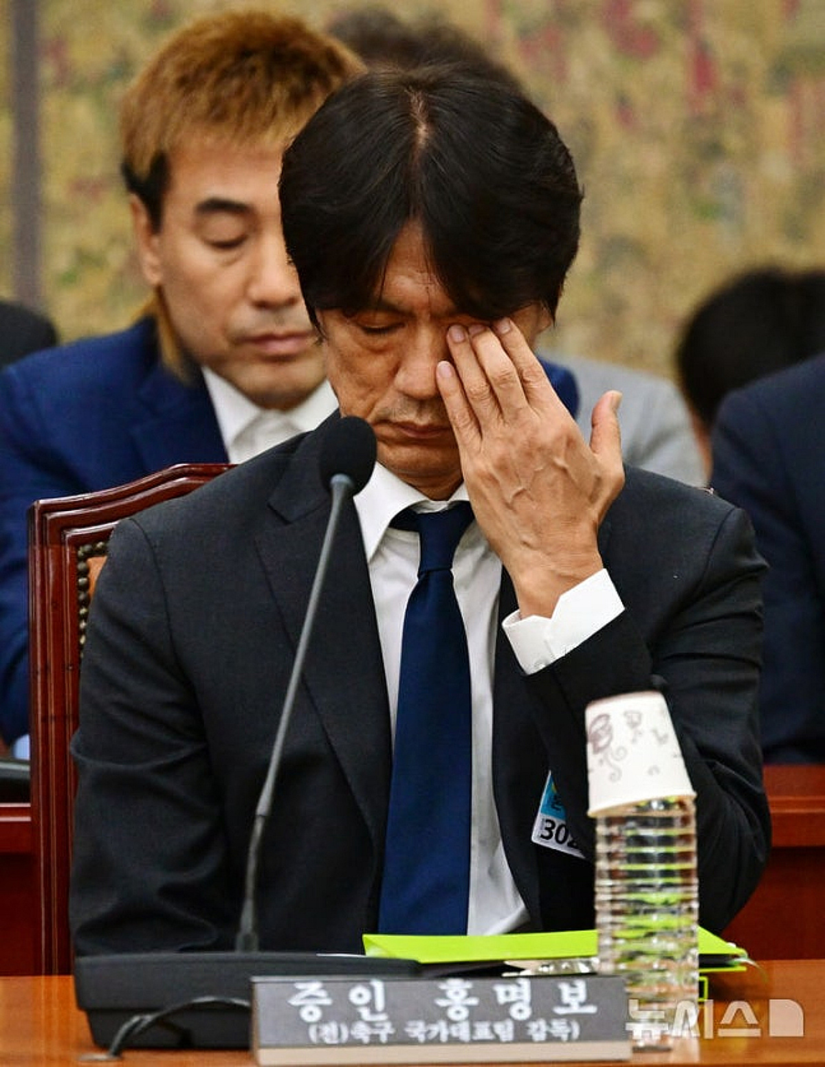 "홍명보 감독이 불쌍하다" 청문회 보고 깜짝 놀란 일본 반응 "사실상 공개 망신"