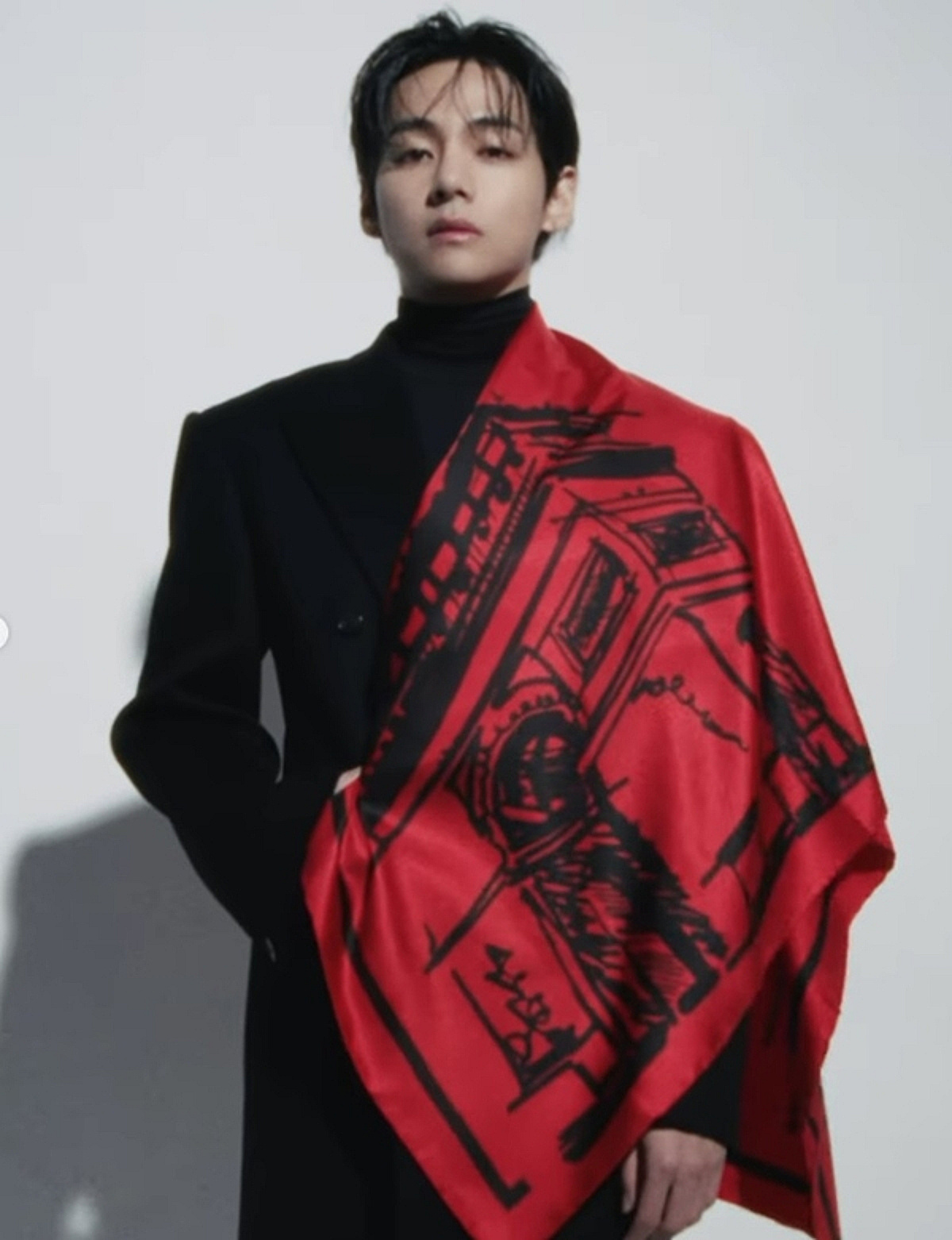 BTS V, Celine didn't even attend the fashion show.. Show SNS