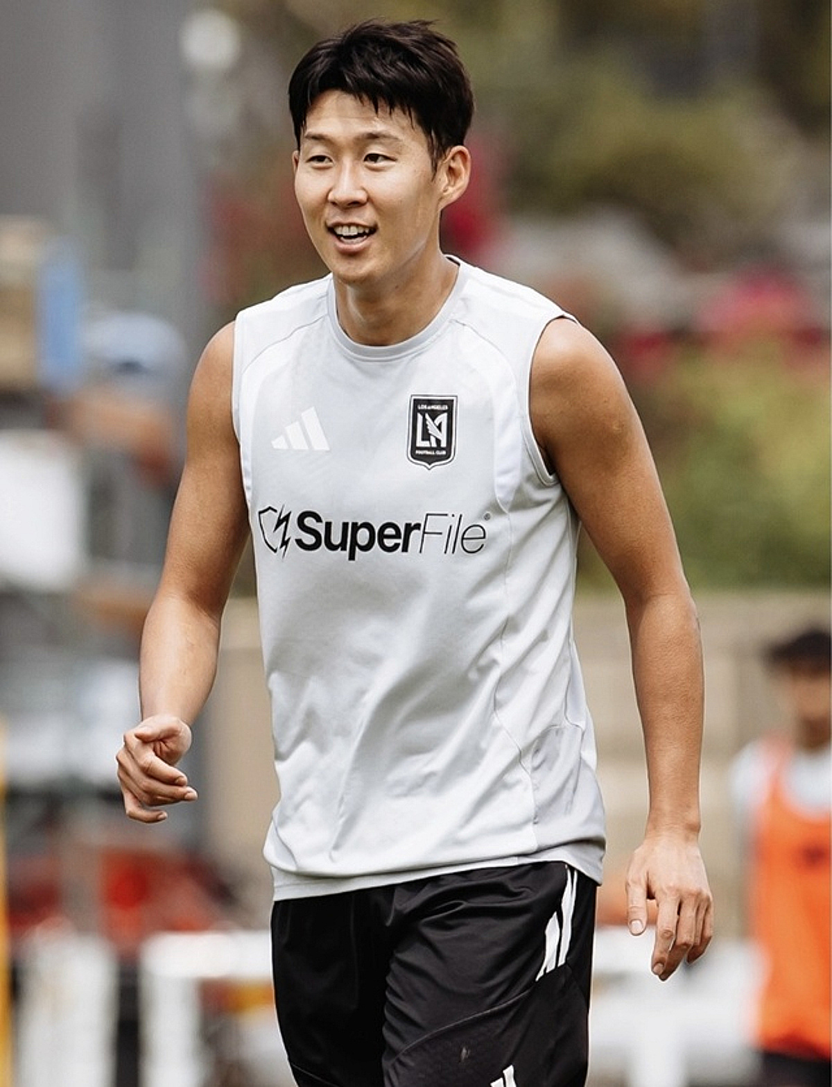 월드컵 마친 손흥민, MLS 복귀전부터 'LA더비 빅매치'... '월클 출신' 상대 에이스도 "질 수 없다"