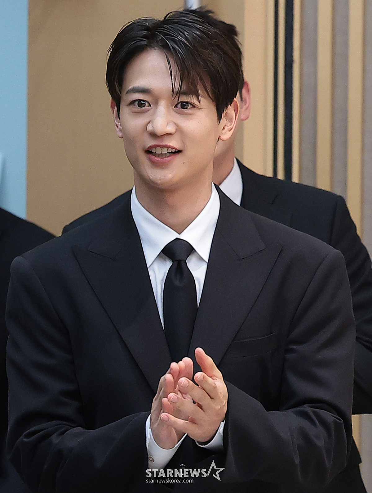 샤이니 민호, 늦여름에 핫한 에너지..9월 7일 솔로 컴백