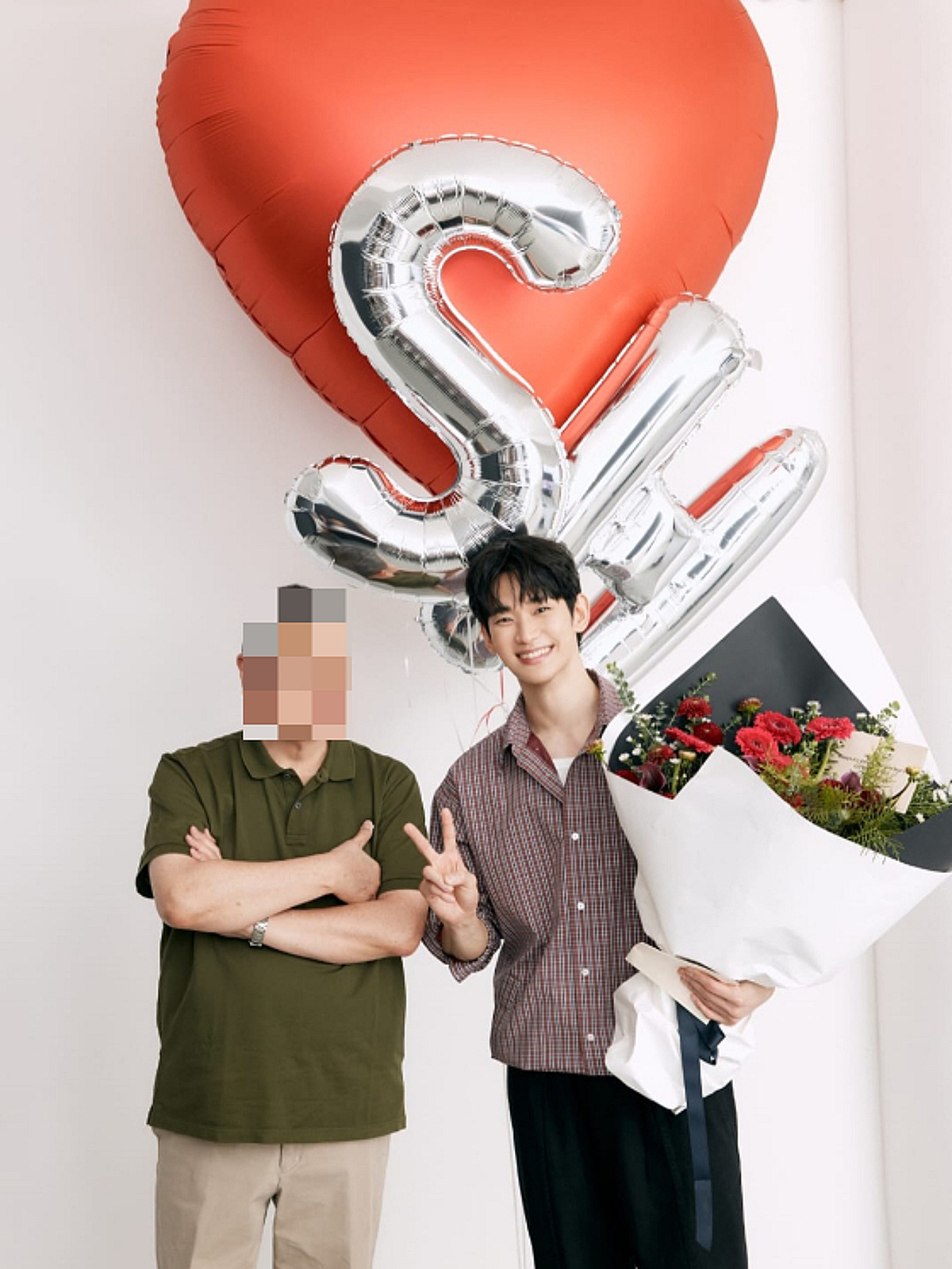김수현, 복귀 신호에도 웃지 못하는 이유..600억 대작·광고주 소송 [스타이슈]