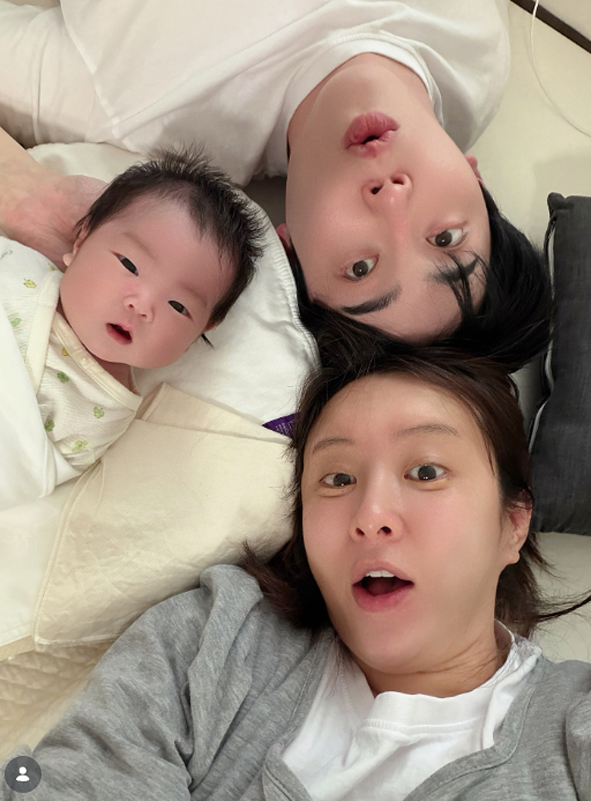 박현호♥은가은, 생후 23일 딸과 행복한 가족사진