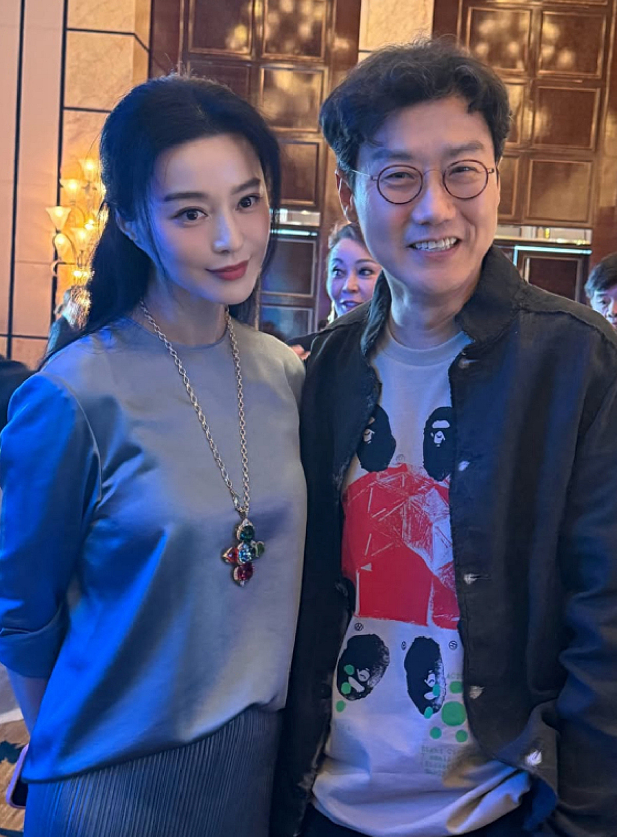 판빙빙 옆 '오겜' 황동혁 감독..홍콩 깜짝 만남에 '관심 집중'