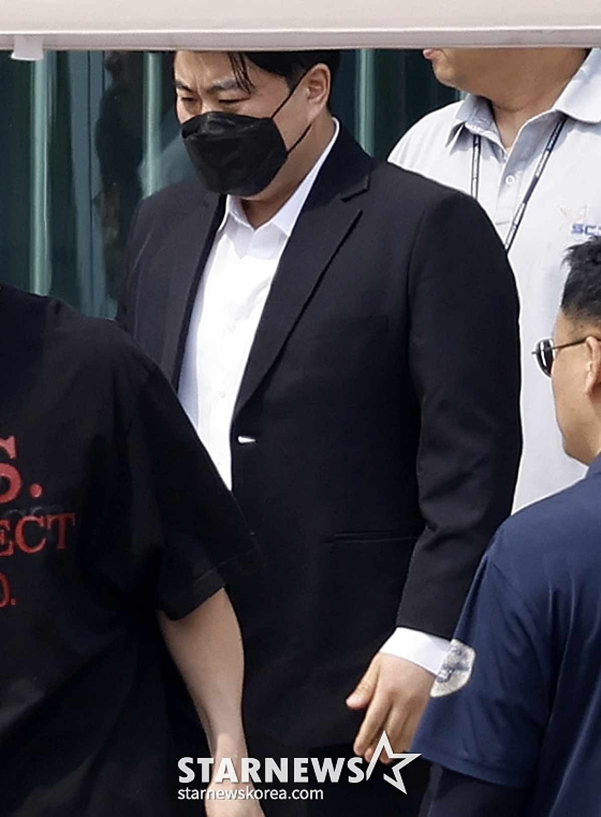 '가석방' 김호중 "아리스 많이 보고싶다..現소속사 동행하기로"[스타이슈]