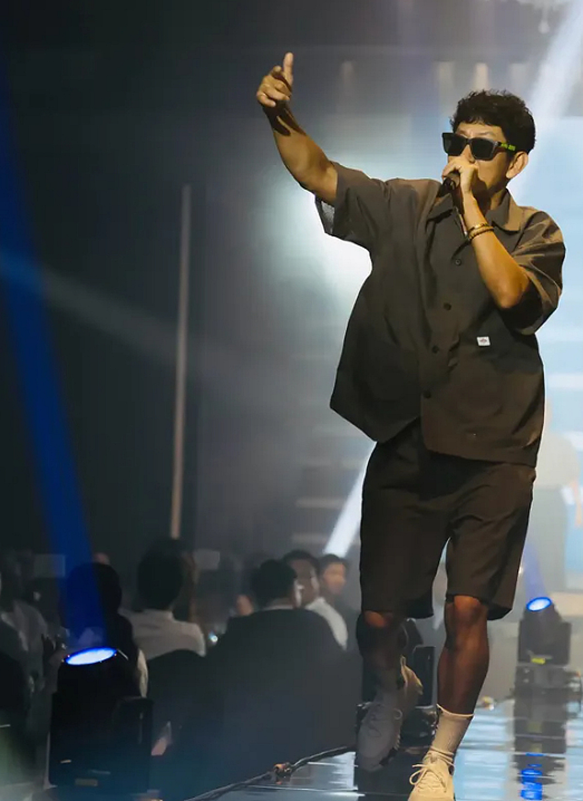 이하늘 DOC 불화 재소환 속..김창열 홀로 무대 "노래하면 행복"