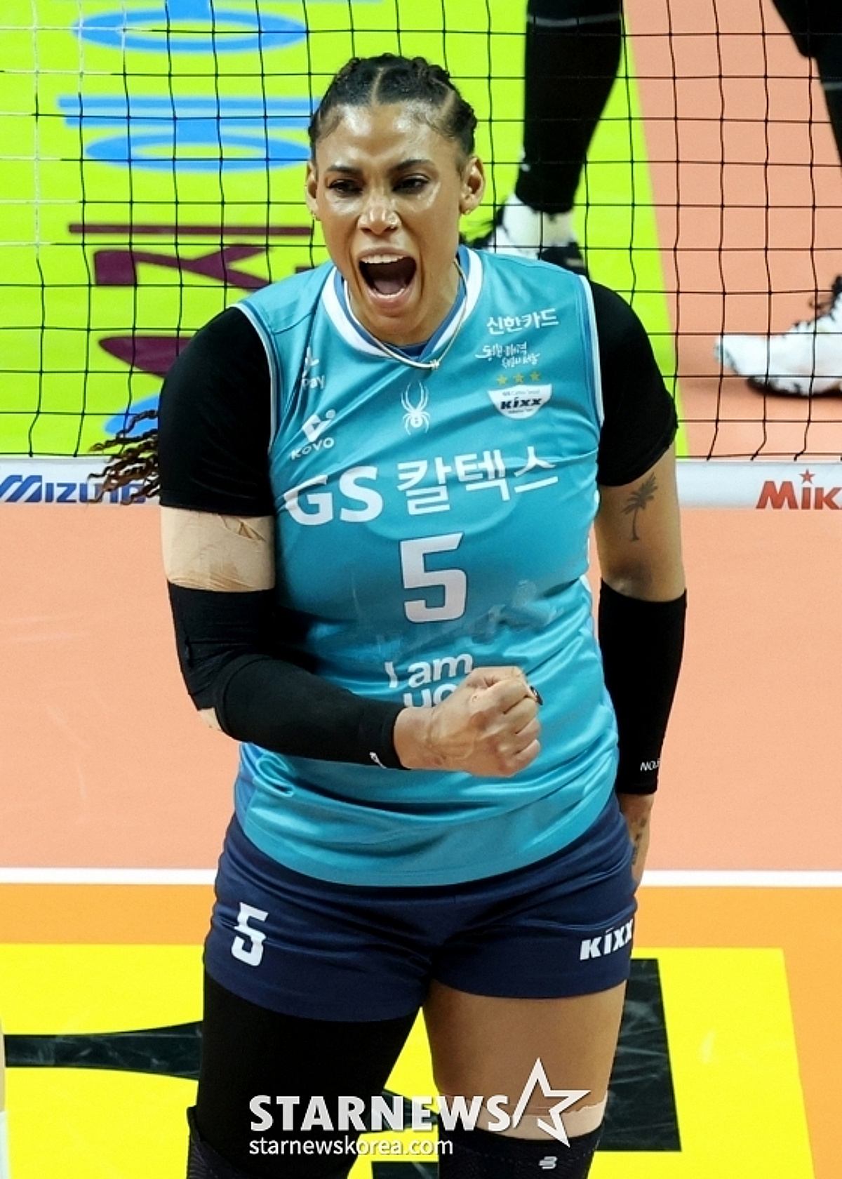 "무릎 만성 문제, 모두 알잖아요" 날아오른 실바, 봄배구 101점 폭격... 만장일치급 MVP→'장충의 봄' 완성하다 [장충 현장]