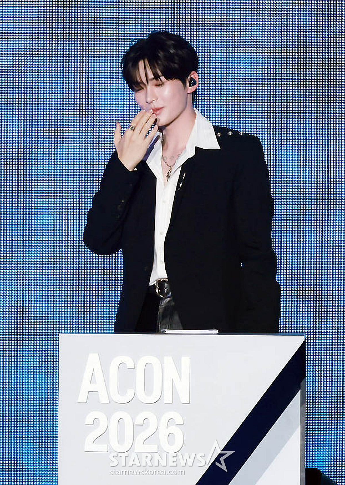 [ACON2026]성한빈 '치명적인 손키스' [★포토]